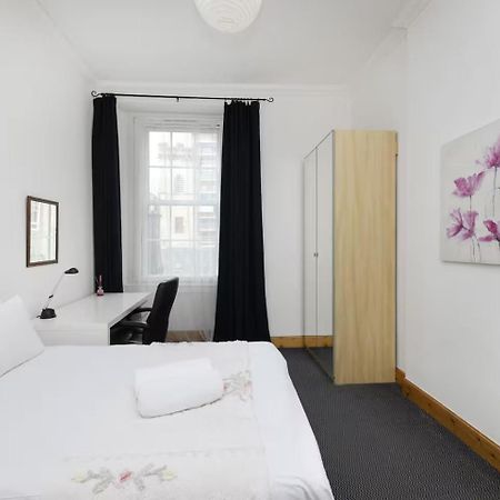 Joivy 3 Bed Flat In Old Town, Close To Grassmarket EDI Buitenkant foto
