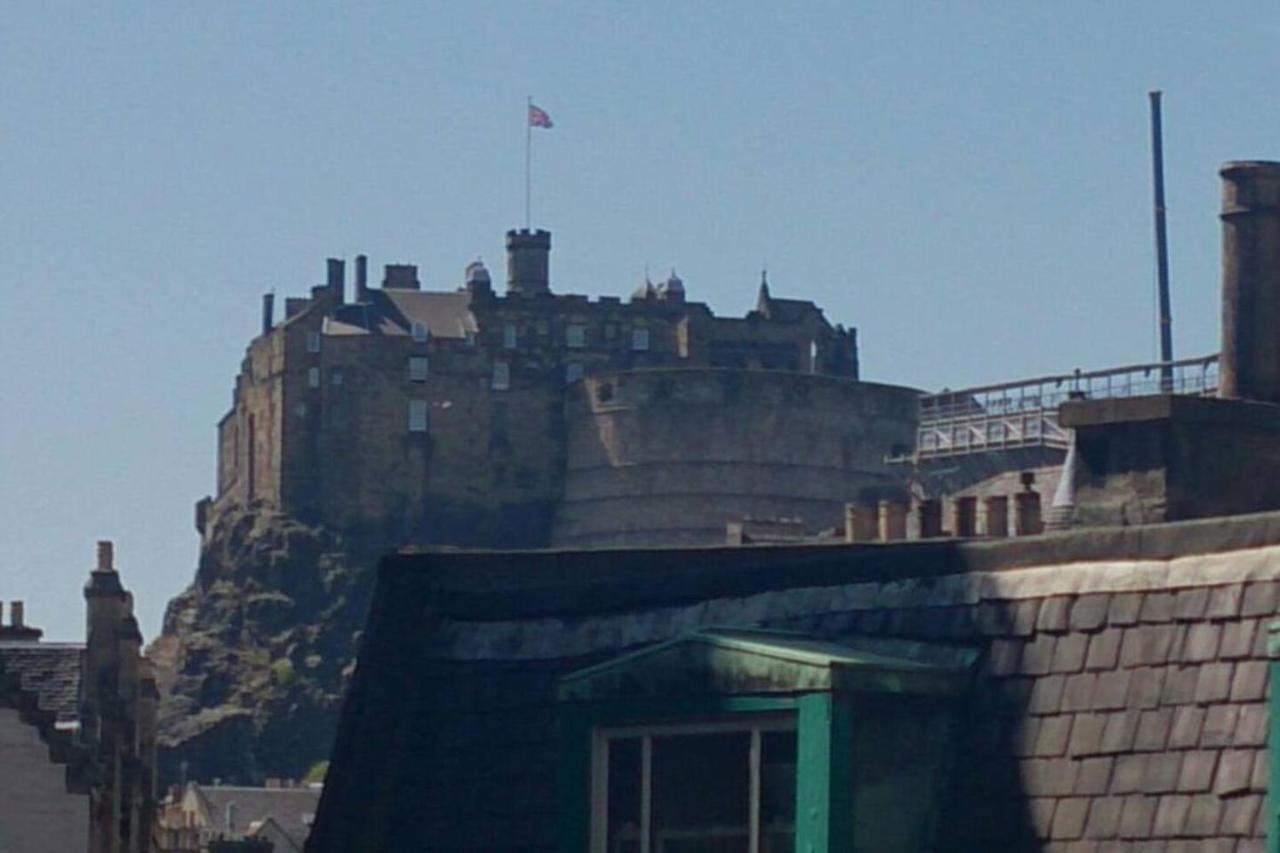 Joivy 3 Bed Flat In Old Town, Close To Grassmarket EDI Buitenkant foto