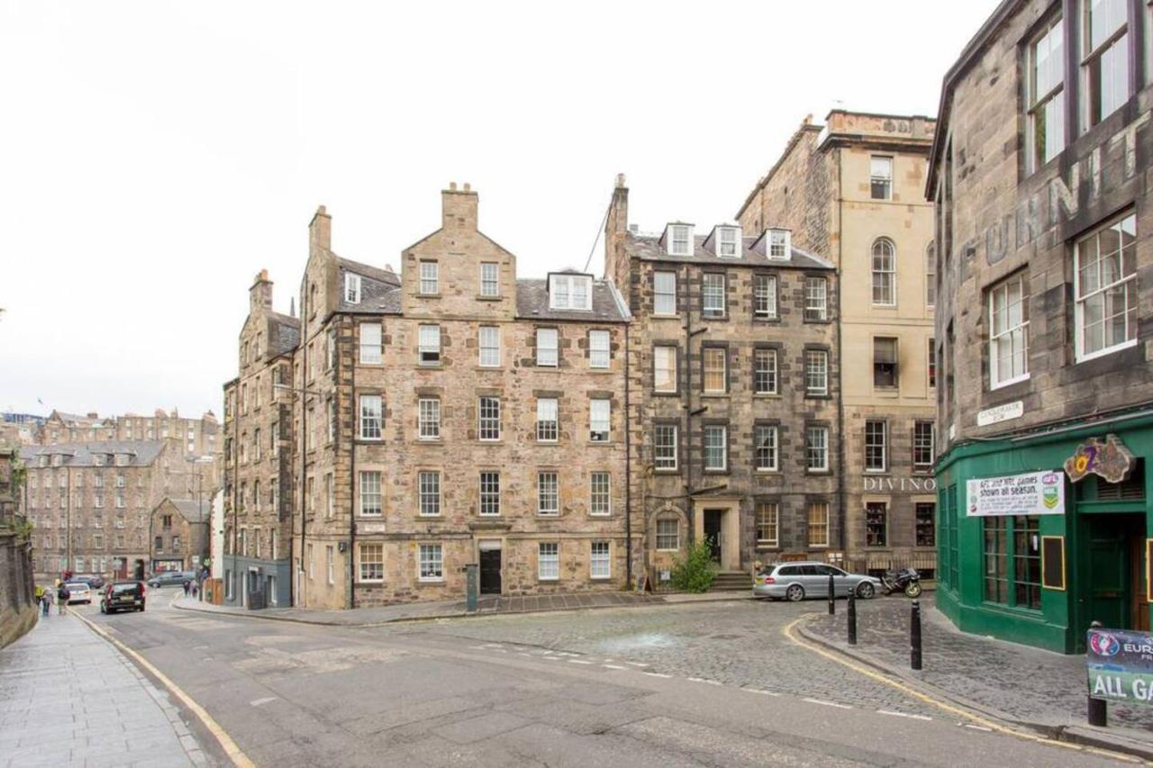 Joivy 3 Bed Flat In Old Town, Close To Grassmarket EDI Buitenkant foto