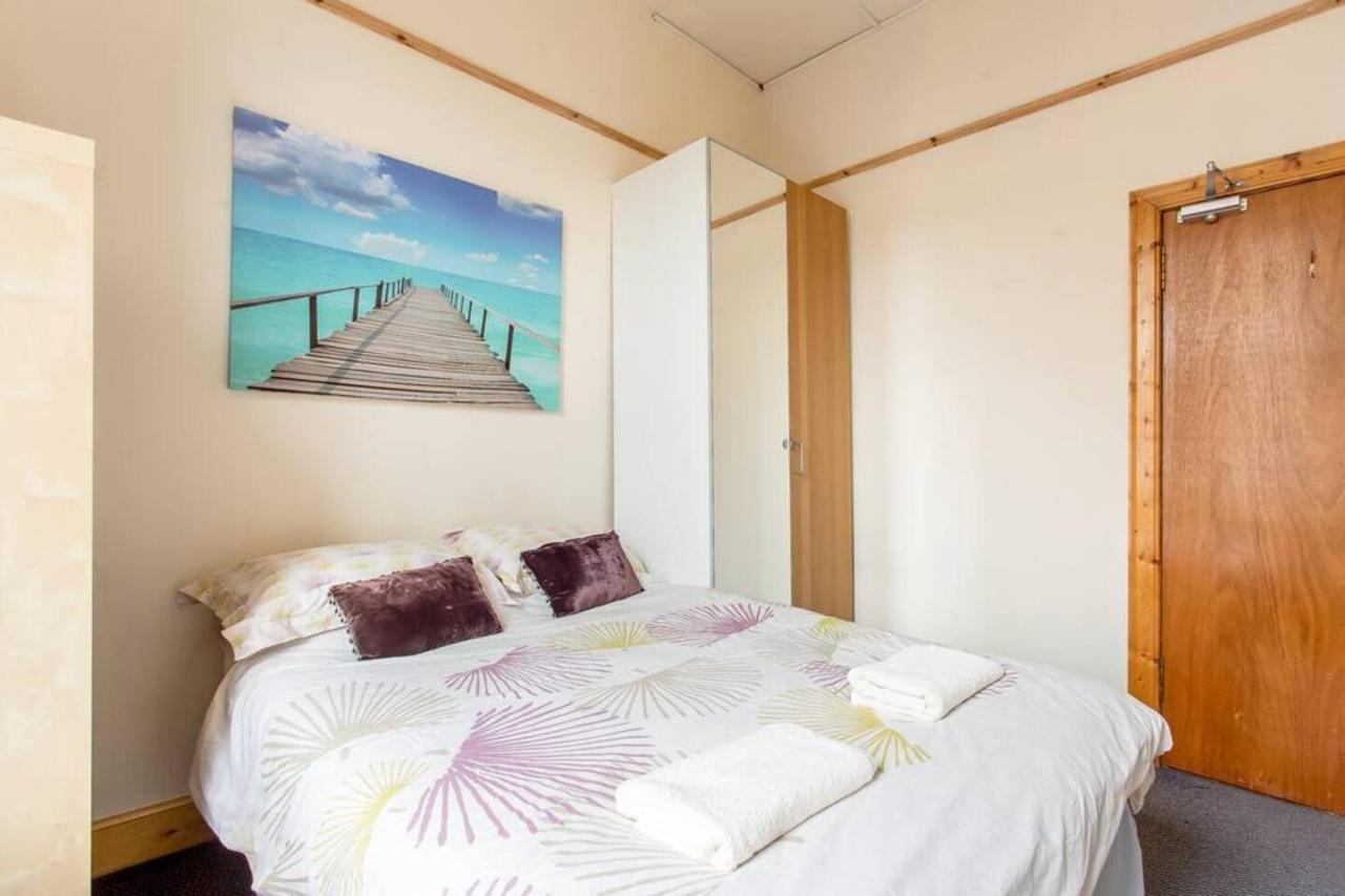 Joivy 3 Bed Flat In Old Town, Close To Grassmarket EDI Buitenkant foto