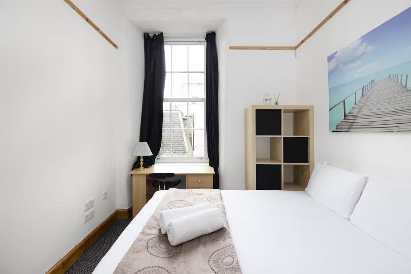 Joivy 3 Bed Flat In Old Town, Close To Grassmarket EDI Buitenkant foto